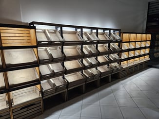 Regál na zboží KOLONIÁL BEDÝNKOVÝ - 20240812_204327